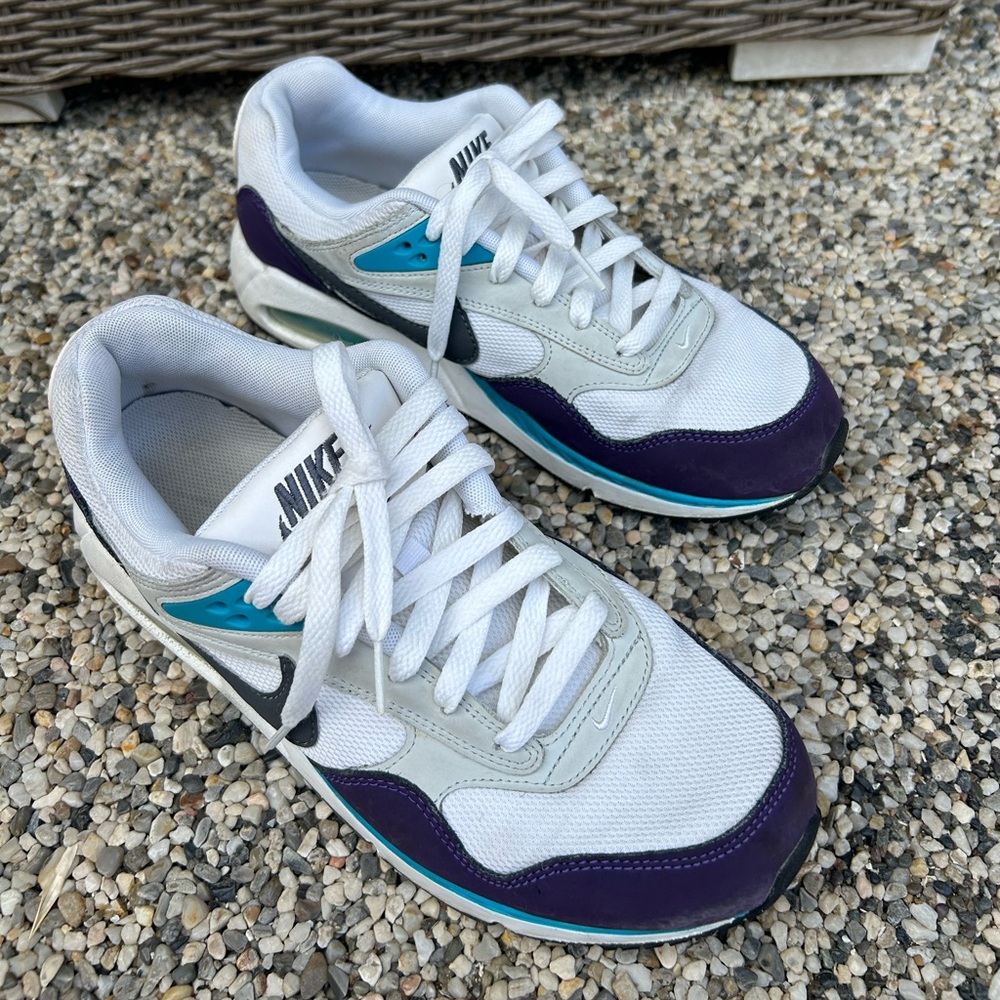 Nike Air Max Correlate 10 (women’s)
